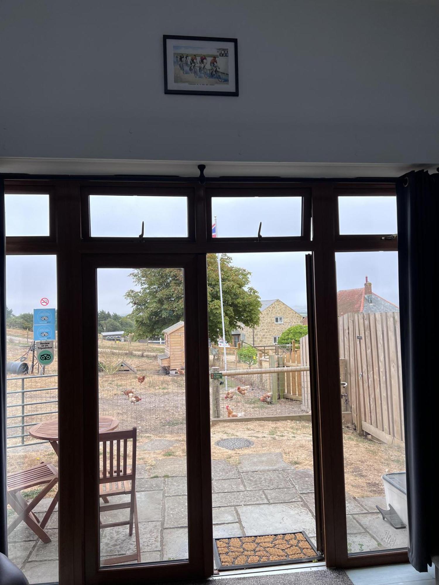 Bike Shed - Beautiful 1-Bed Cottage In Shorwell Exterior photo